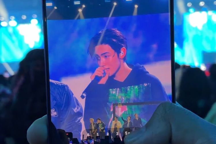 Bikin Fancam Sekaligus Rekam Diri saat Konser Cortis di Jakarta Tak Perlu Ribet, Cukup Pakai Fitur Ini