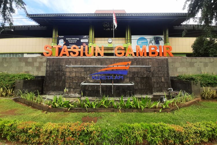 Stasiun Gambir, Jakarta.