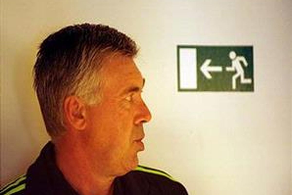 Pelatih Chelsea, Carlo Ancelotti.
