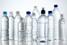 Amankah Minum Air dalam Kemasan Botol Plastik? 