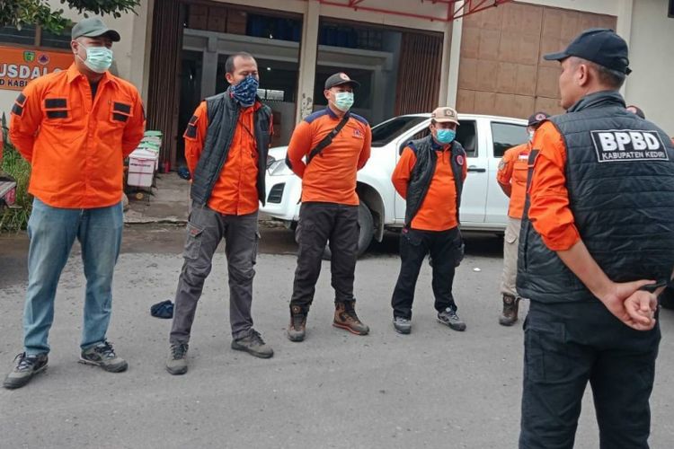 Koordinasi tim Badan Penanggulangan Bencana Daerah (BPBD) Kabupaten Kediri