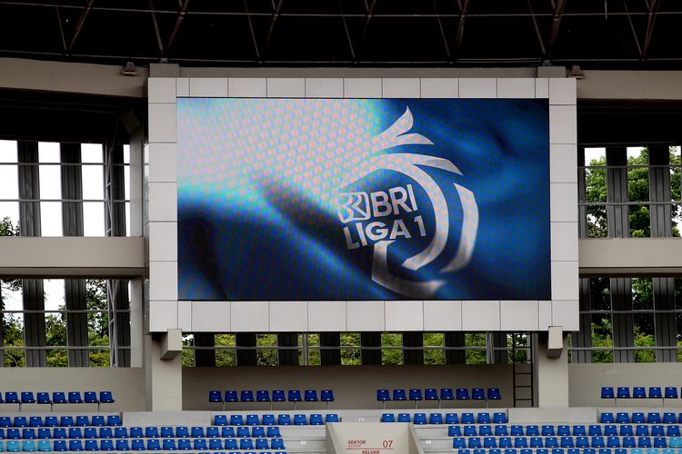 Papan skor elektronik yang ada di dalam Stadion Manahan Solo.