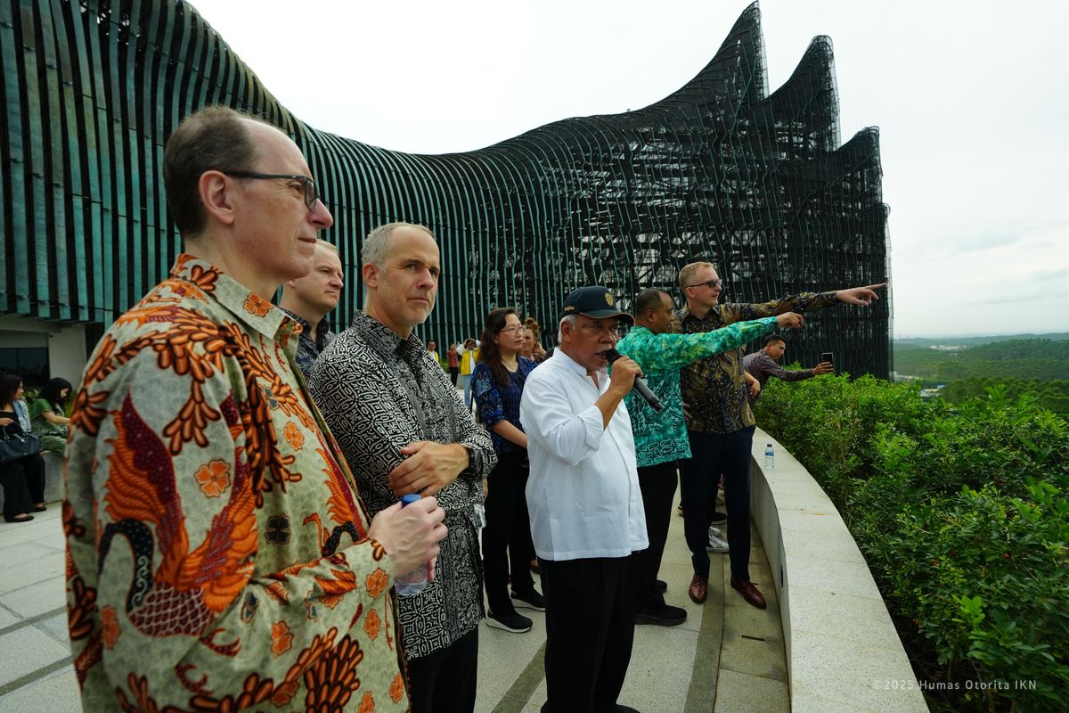 Para Duta Besar dan delegasi negara sahabat saat mengikuti rangkaian acara Nusantara International Partners Visit (NIPV) 2025, di Ibu Kota Nusantara (IKN), 13-14 Februari 2025.