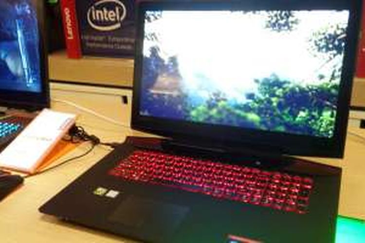 Laptop gaming  Lenovo IdeaPad Y700.