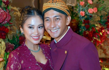 Beauty vlogger Tyna Kanna dan Kenang Mirdad.