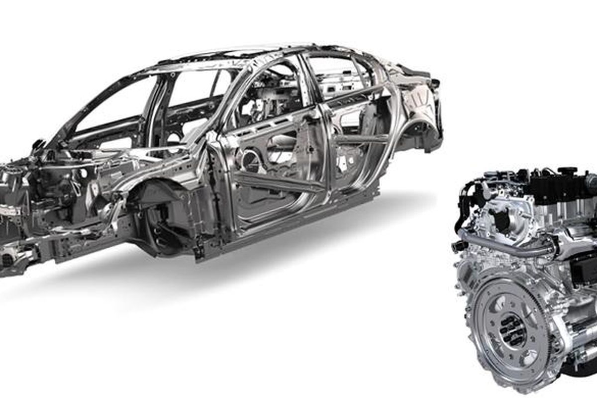 Sasis monokok aluminium dan mesin baru yang dinamai Ingenium.