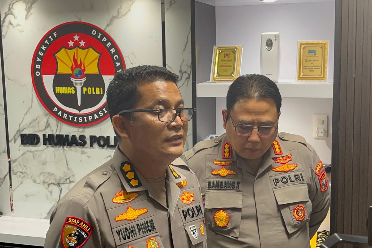 Kabid Humas Polda Sumut, Kombes Pol Yudhi Surya Markus Pinem saat memberikan keterangan kepada wartawan, Senin (10/3/2025)  