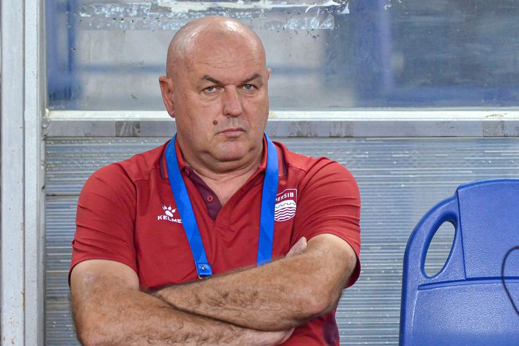 Pelatih Persib Bandung Bojan Hodak punya rekor bagus saat menghadapi Bali United di Super League 2025-2026. 