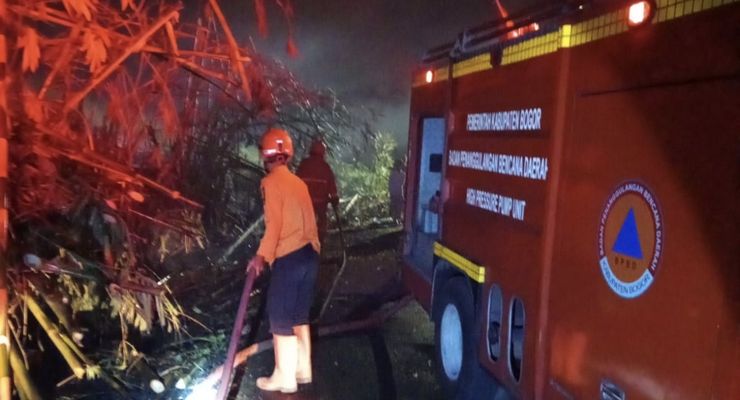 Akibat Buang Puntung Rokok Sembarangan, Lahan 1.500 Meter di Bogor Terbakar