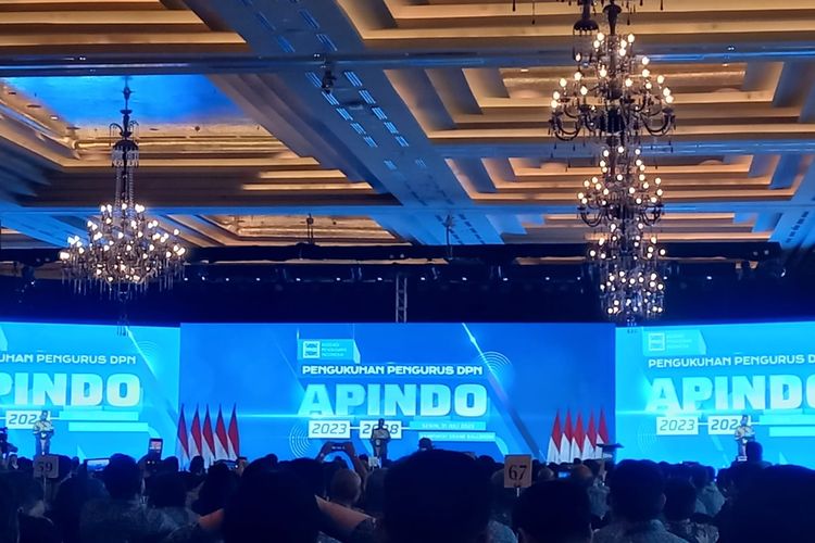 Pengukuhan Kepengurusan Asosiasi Pengusaha Indonesia (Apindo) masa bakti 2023-2028 di Jakarta, Senin (31/7/2023). 