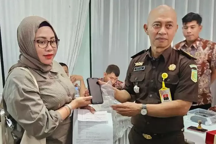 Kejari Kota Madiun Lelang 28 HP Barang Rampasan, Ludes Terjual dalam Sehari