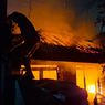 Diduga Korsleting Listrik, Rumah di Permukiman Padat Bandung Terbakar