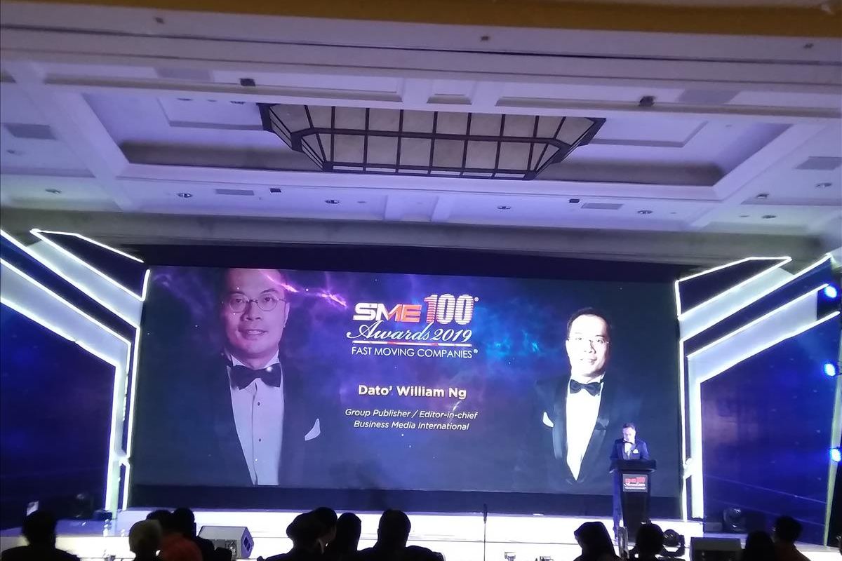 William Ng dalam sambutannya tentang pertumbuhan pendapatan UKM dapat meningkatkan ekonomi negara dalam acara SME 100 Awards di Hotel JW Marriott Jakarta, Jumat (14/6/2019).