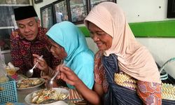 Ketika Ganjar Ajak Pengemis Makan Siang dan Selawat Bersama