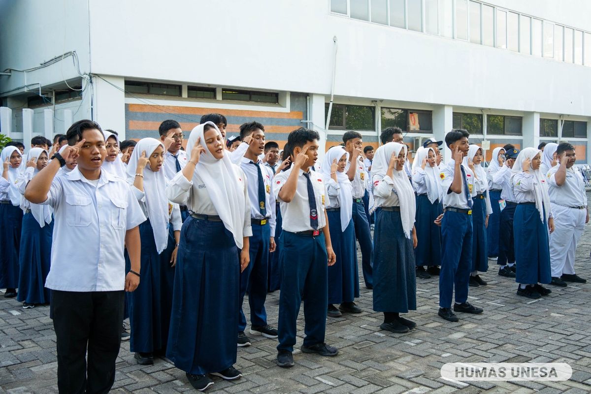 Siswa Sekolah Rakyat yang berada di Surabaya, Senin (14/7/2025).