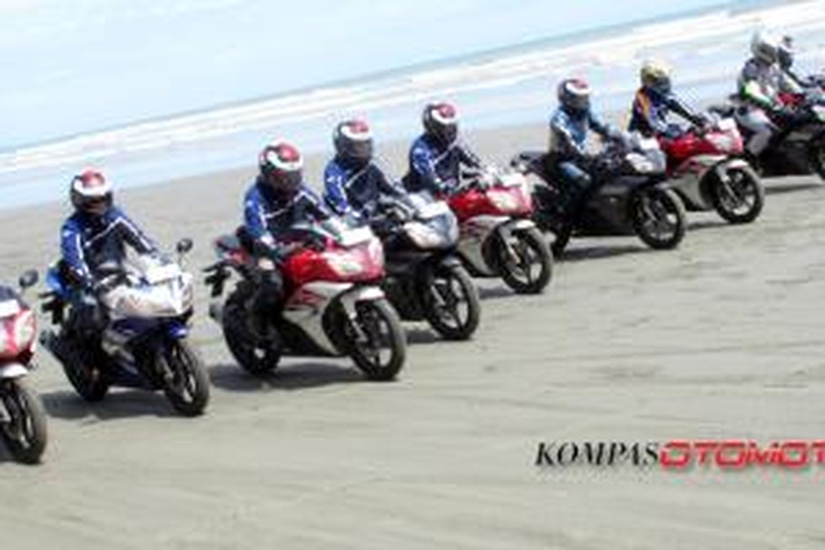 Yamaha R15 touring Banda Aceh-Medan (16-20 Mei 2014). 