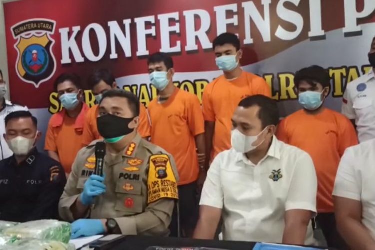 Tangkapan layar video pemaparan pengungkapan kasus 18 kg sabu, 4 kg di antaranya disimpan di Mess Pemko Tanjung Balai di Medan.
