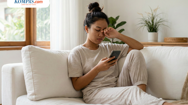 Biar Mata Tetap Aman, Ini 5 Tips Menatap Layar HP yang Penting Diperhatikan