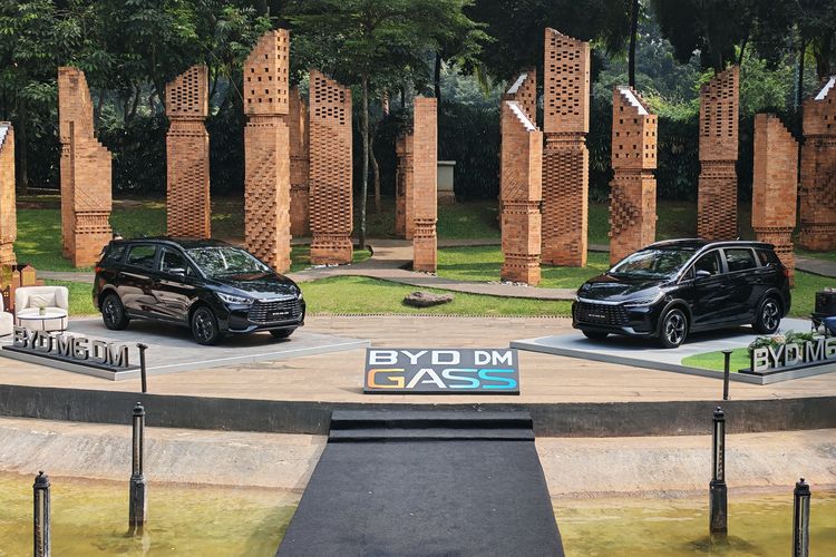 Tambah BYD M6 DM, Simak Daftar Harga Mobil PHEV di Indonesia