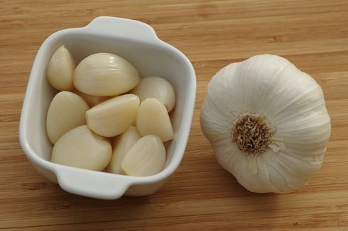 Lakukan 4 Cara Siapkan Bawang Putih agar Masakan Jadi Lebih Sedap 