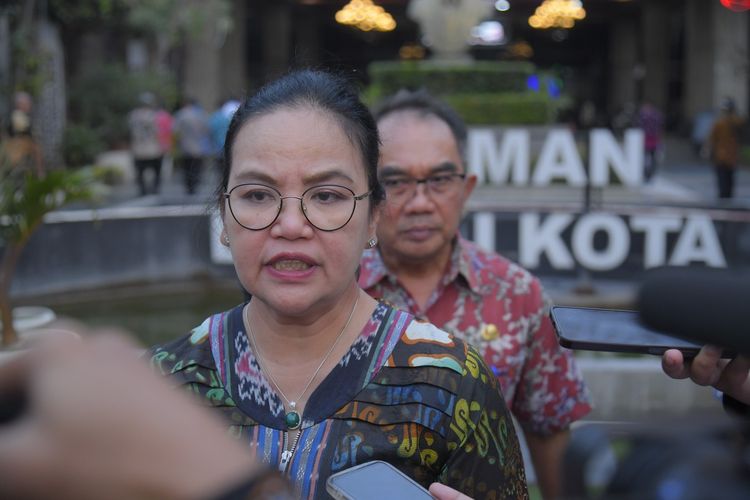 Wali Kota Semarang, Agustina Wilujeng saat di Balai Kota Semarang, Jawa Tengah. 