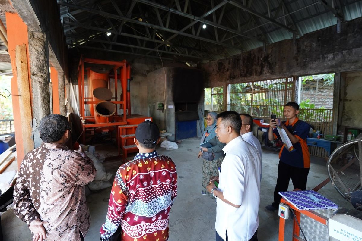 Laboratorium pengelolaan sampah yang diresmikan Universitas Ahmad Dahlan (UAD) bersama Pemda Bantul DIY.