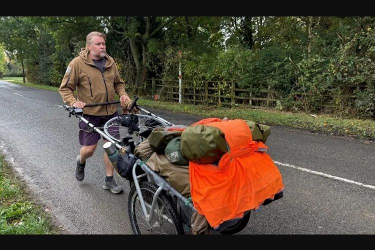 Pria Ini Jalan Kaki 58.000 Km Keliling Dunia Selama 28 Tahun, Kini Hampir Tiba Rumah