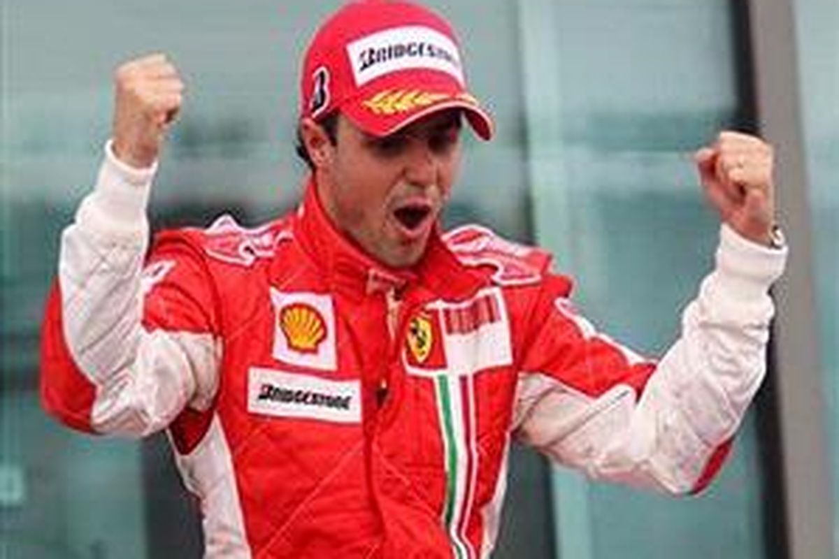 Felipe Massa, mengalami kerusakan mata kiri setelah kecelakaan saat Q2 GP Hungaria, Sabtu (25/7). Kariernya terancam tamat.