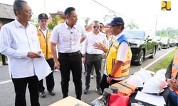 Menteri Dody Pastikan Pembangunan Jalan Daerah Berlanjut Tahun Depan