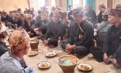 Hadiri KMAN VI di Papua, Masyarakat Adat Kasepuhan dari Banten Tempuh Jalur Darat dan Laut