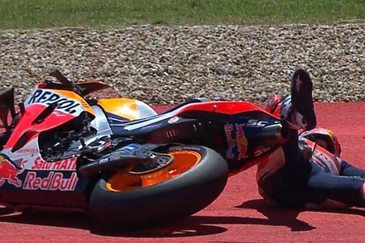 Marc Marquez terjatuh pada lap ke-9 di tikungan 12 sirkuit Austin, Texas, Amerika Serikat, Senin (15/4/2019)