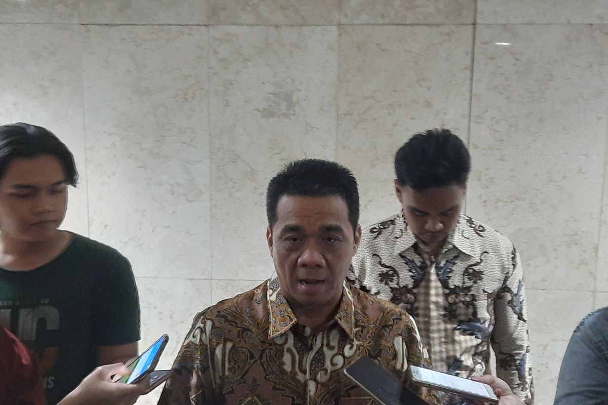 Wakil Gubernur DKI Jakarta Ahmad Riza Patria di Balai Kota DKI, Kamis (13/10/2022).