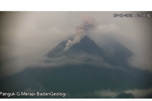 Gunung Merapi Keluarkan 26 Kali Lava Pijar, Hujan Abu Tipis di Sisi Selatan