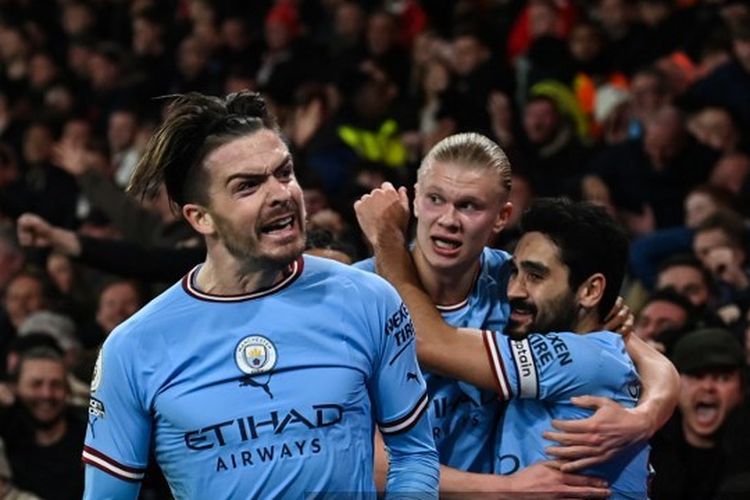 Gelandang Manchester City, Jack Grealish, merayakan golnya ke gawang Arsenal dalam laga tunda pekan ke-12 Liga Inggris di Emirates Stadium, Kamis (16/2/2023). Man City menang 3-1 atas Arsenal. Artikel ini berisi link live streaming Crystal Palace vs Man City dalam laga pekan ke-27 Liga Inggris, Minggu (12/3/2023).