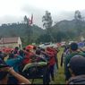 Ribuan Pendaki Ikuti Upacara Bendera di Gunung Ijen Banyuwangi 