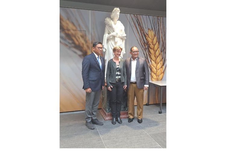 Wamentan Sudaryono melakukan kunjungan strategis ke Wageningen University and Research. 