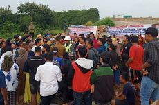 Tuntut Kompensasi, Ratusan Warga Korban Banjir Bandang di Pekalongan Tutup Akses Proyek Pabrik Sepatu