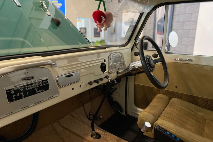 Restorasi Toyota Land Cruiser FJ45