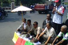 Dukung Prabowo, Pendukung di Solo Gotong Keranda