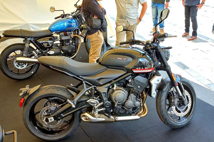 Triumph Trident mejeng di IAM x IIMS Motobike Show