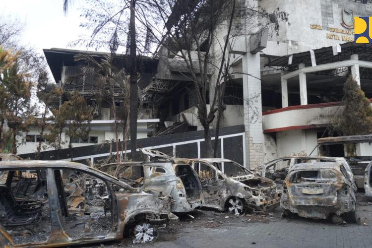  Kementerian Pekerjaan Umum (PU) melalui Direktorat Jenderal (Ditjen) Cipta Karya telah melakukan survei dan asesmen awal kondisi bangunan Gedung DPRD Provinsi Sulawesi Selatan dan Gedung DPRD Kota Makassar yang mengalami kerusakan akibat aksi demo akhir Agustus lalu.