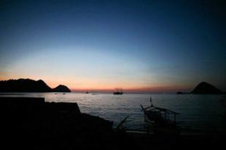 Senja di Labuan Bajo, Manggarai Barat, Nusa Tenggara Timur.