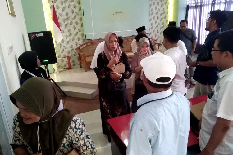 27 Buruh Pabrik Rokok di Blitar Telah Meninggal Saat Upah Mereka Akhirnya Dibayarkan