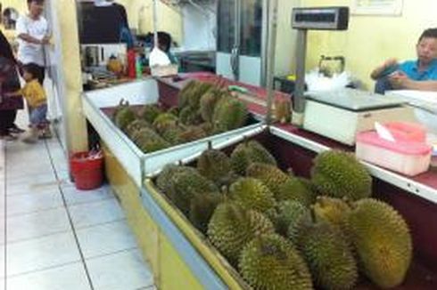 Sedap! Tempat Ini Tawarkan Durian Sepanjang Tahun