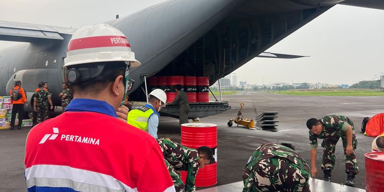 Pertamina salurkan BBM di wilayah terdampak banjir dan longsor di Sumatera 