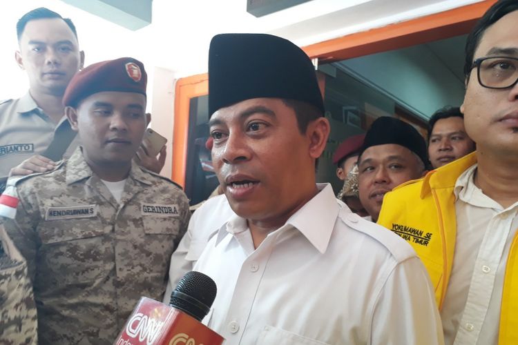 Ketua Badan Pemenangan Prabowo-Sandi Jatim, Soepriyatno di KPU Jatim, Sabtu (22/9/2018)