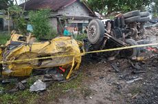 Terobos Palang Pintu, Truk Molen Ditabrak Taksaka di Bantul Yogyakarta