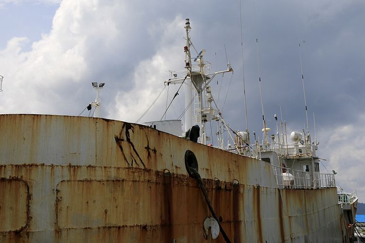 Andrey Dolgov, Kapal asing buronan Interpol berbendera Togo, Afrika yang berhasil ditangkap oleh TNI AL Lanal Sabang pada Sabtu (07/04/2018) lalu masih berada di pelabuhan pangkalan TNI AL Lanal Sabang.  Bedasarkan Putusan Pengadilan Negeri Sabang perkara tindak pidana perikanan nomor 17/Pid.Sus/2018  Barang bukti kapal FV STS-50 , Peralatan GPS, kemudi, alat komunikasi, alat navigasi, serta berbagai alat tangkap ikan dirampas untuk negara. sementara Nahkoda Matveev Aleksander warga Negara Rusia dijatuhkan hukuman berupa denda Rp 200 juta Subsider empat bulan kurungan penjara.