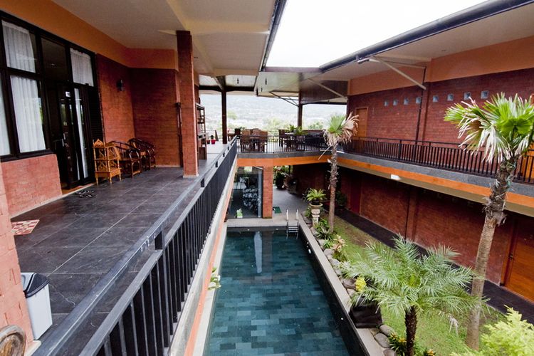 Villa Gardenia Bandung, salah satu pilihan villa Bandung dengan private pool.