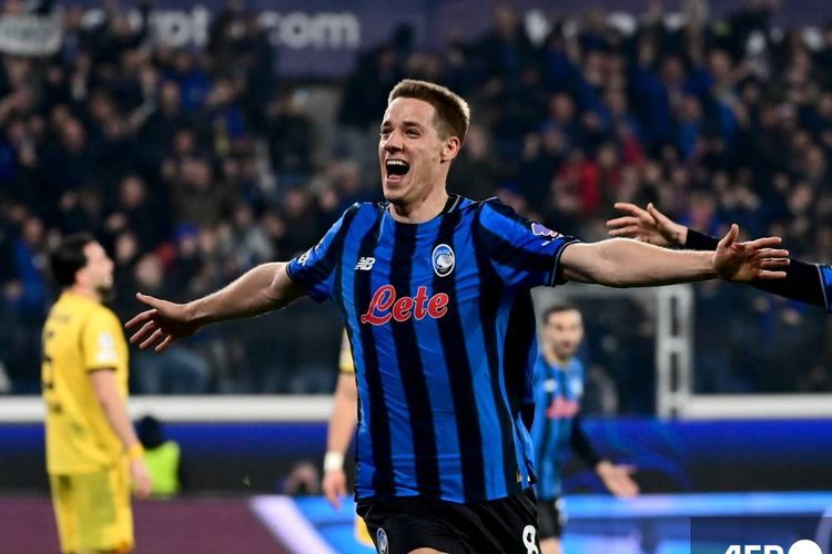 Gelandang Atalanta, Mario Pasalic, merayakan gol ke gawang Borussia Dortmund. Hasil Liga Champions Atalanta vs Dortmund bergulir di New Balance Arena, Bergamo, pada Kamis (26/2/2026) dini hari WIB.